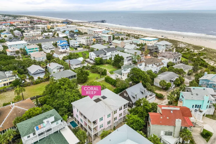 50 STEPS TO BEACH 2 level family home on a private lane. Best family  location - Tybee Island